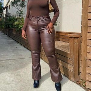 Brown faux leather pants 🤎